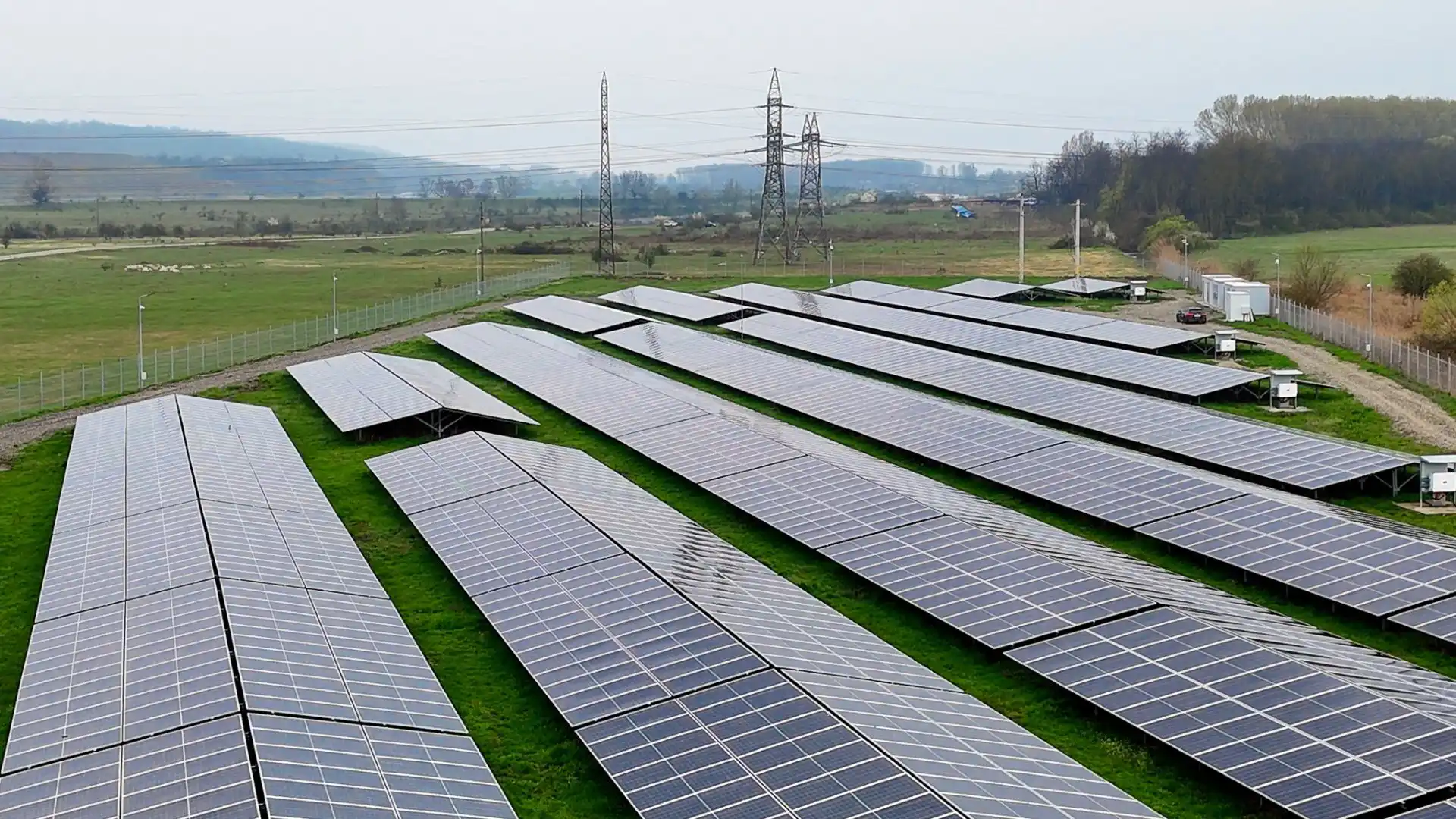 alt="2.7 MW de energie regenerabilă"